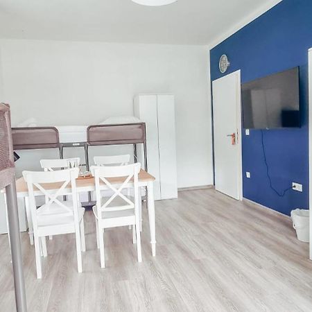 Sechsbettzimmer "Blau" In Zentraler Lage BRE 外观 照片